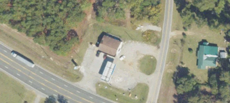 2473 Us Hwy 82nd E