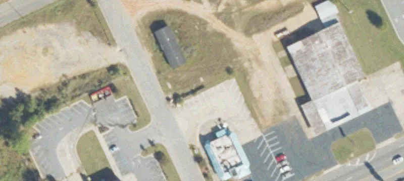 1307 Us Hwy 82nd W