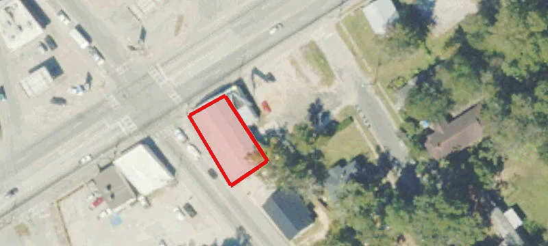 16 Cypress St