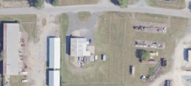 135 Airport Dr