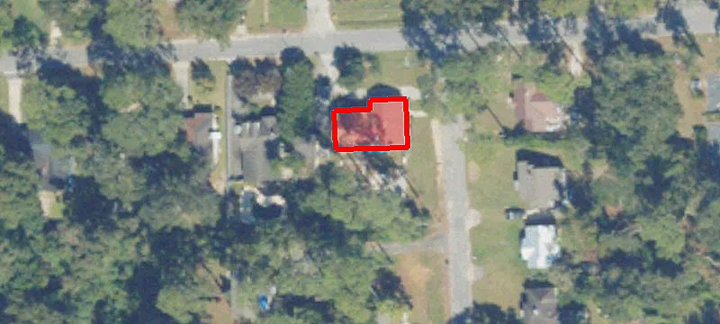 1820 Iola Dr