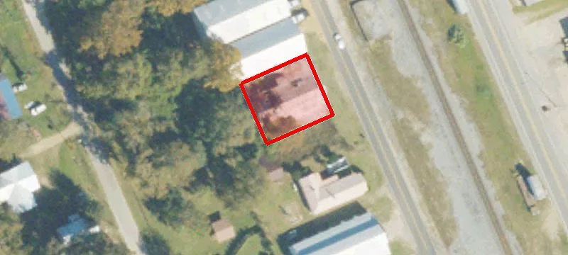 40 Railroad Ave