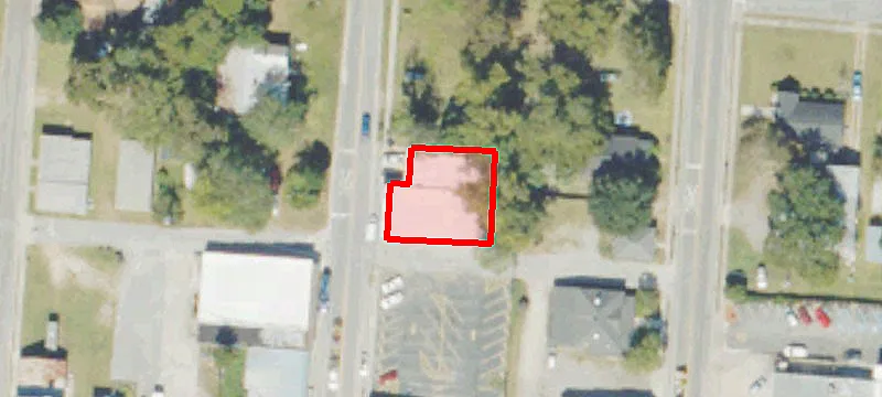 52 Main St
