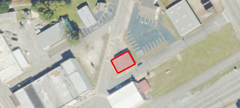 100 Main St