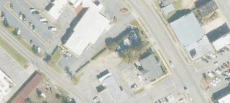 218 Oak St