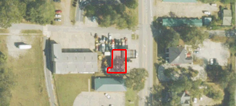 133 College St