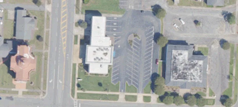 300 Main St