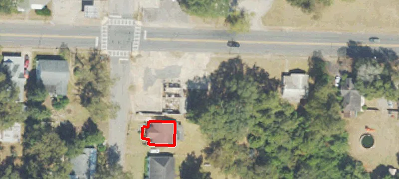 1070 Wall St