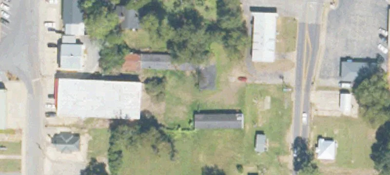 450 Bay St