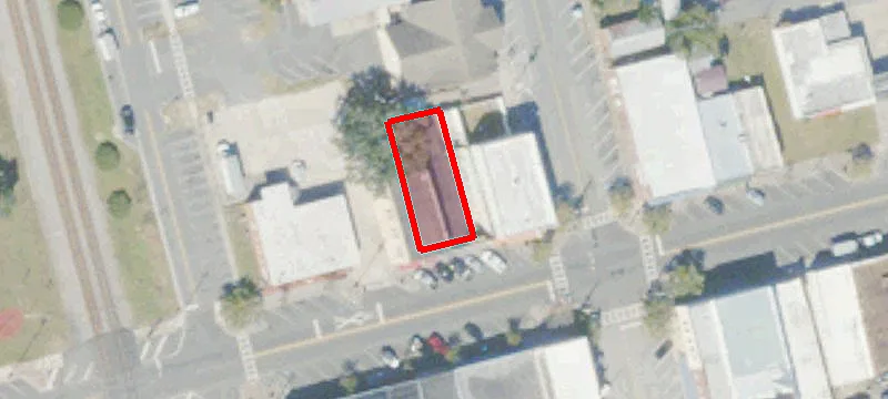 3867 Main St