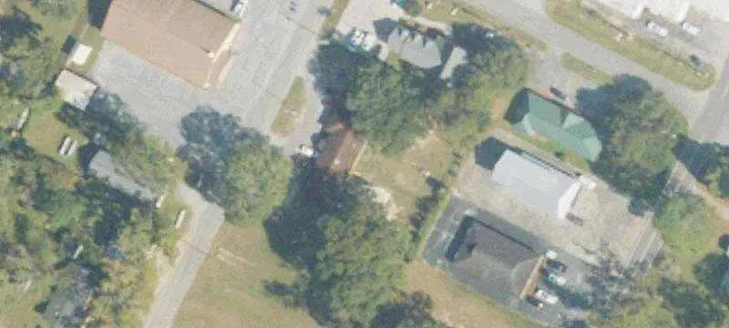 302 Smith St