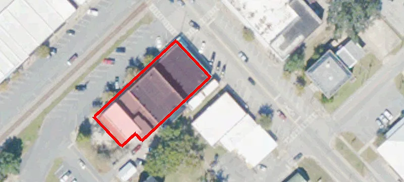 318 Main St