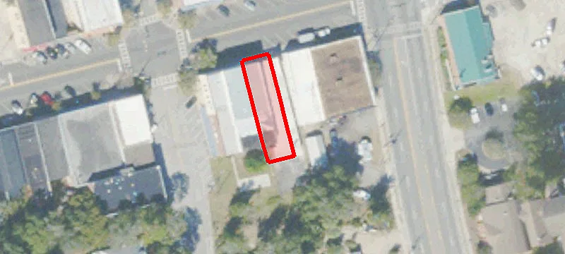 3924 Main St