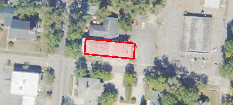 124 Main St