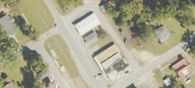 Railroad Ave