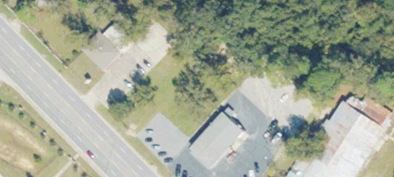 201 Oak St