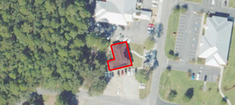 176 Memorial Dr