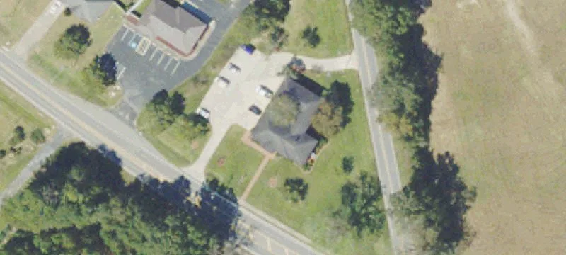 704 Barnard St