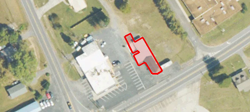 596 Lafayette Rd