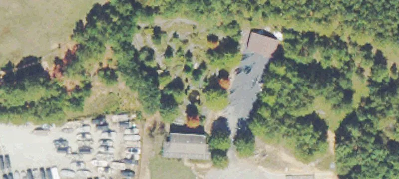 1040 Lk Country Dr