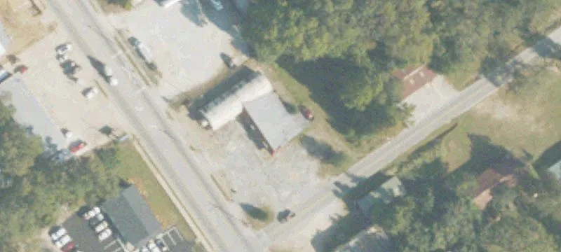 301 Main St