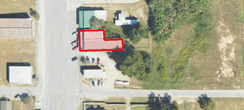136 Main St