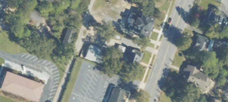 1010 Love Ave
