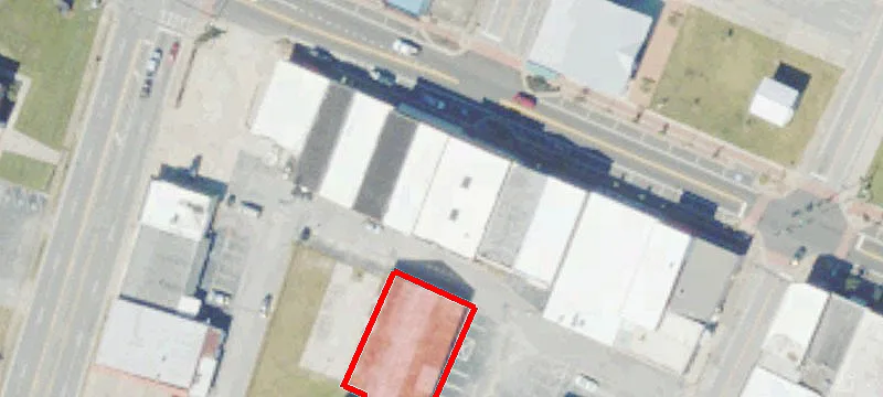 121 Barnard St