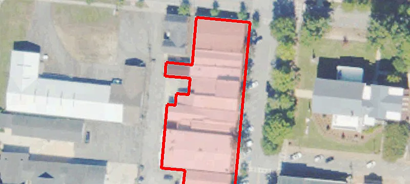 122 Main St