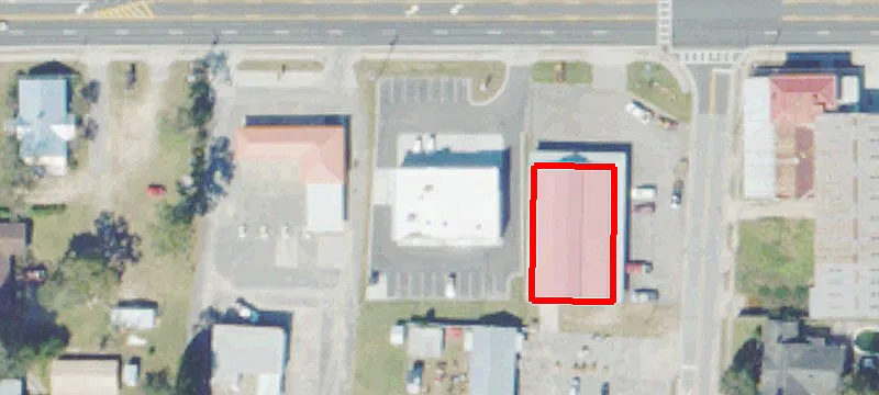 706 Main St
