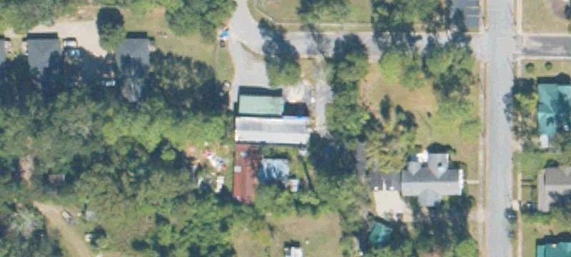 800 School Ct