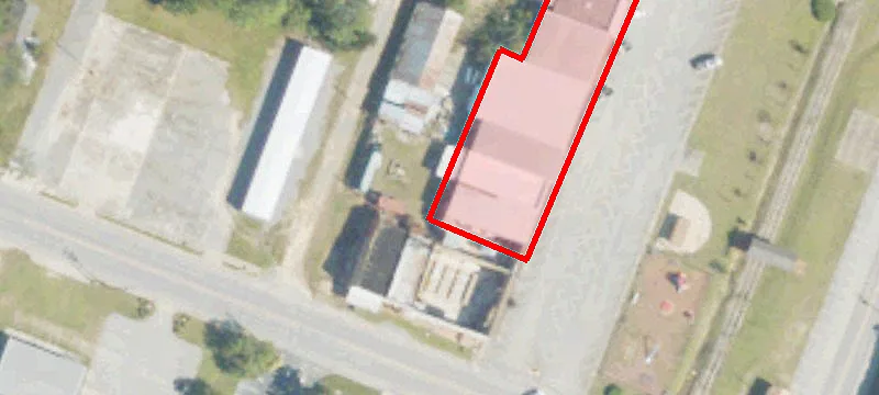 107 Railroad St