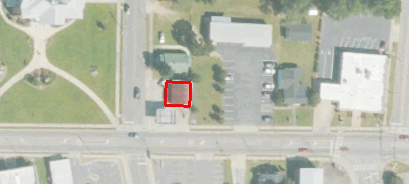 711 Winthrope Ave