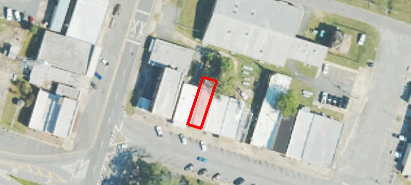 18 Main St