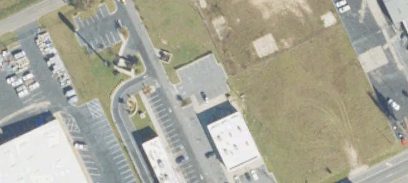 1605 Us Hwy 82nd W