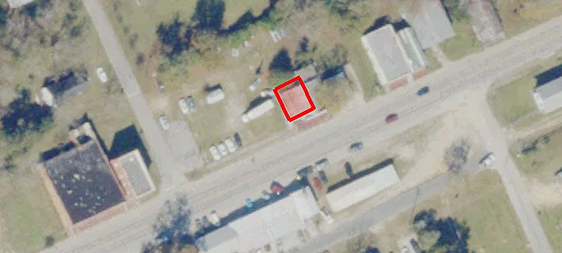 Railroad Ave