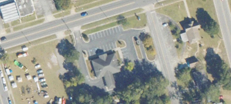 208 4th St