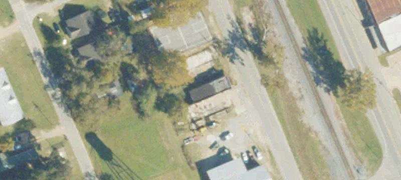 Railroad Ave