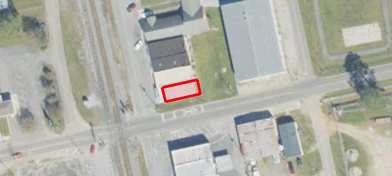 101 Railroad St