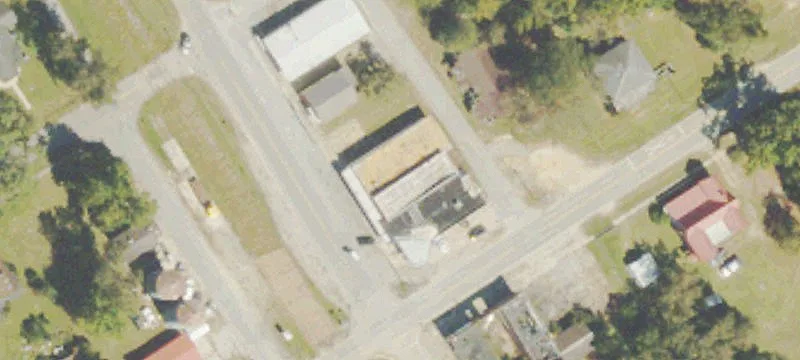 Railroad Ave