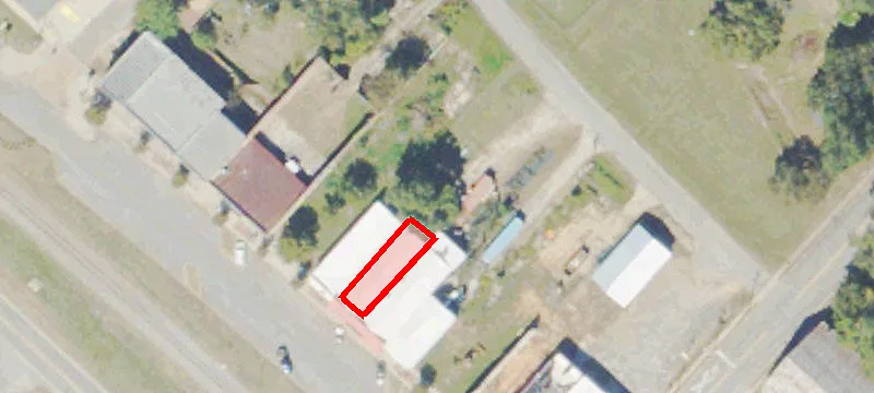 537 Railroad N St
