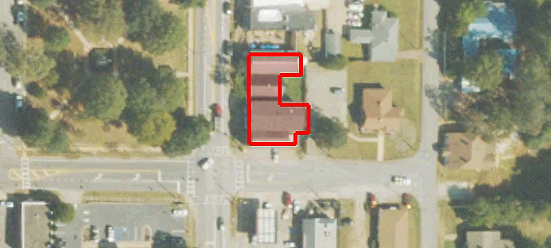 114 College St