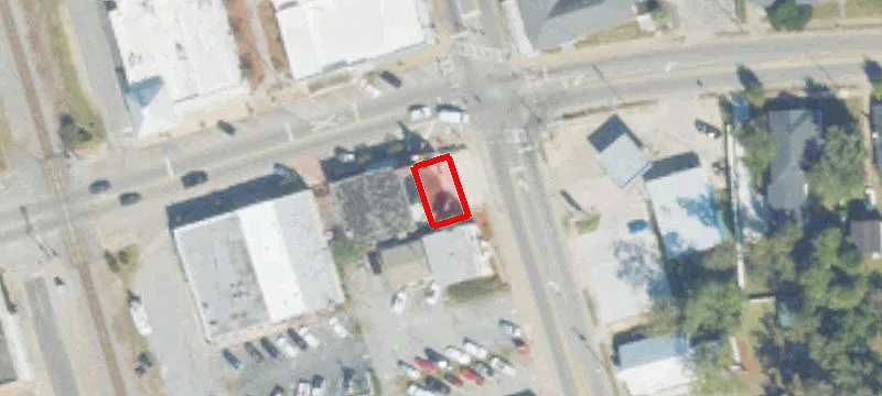 100 Main St