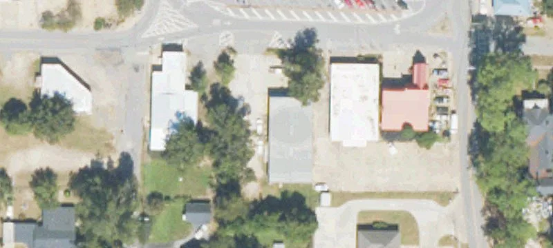 105 College St