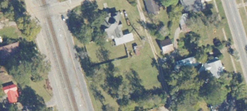 111 7th St
