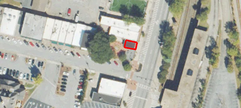 2805 Main St