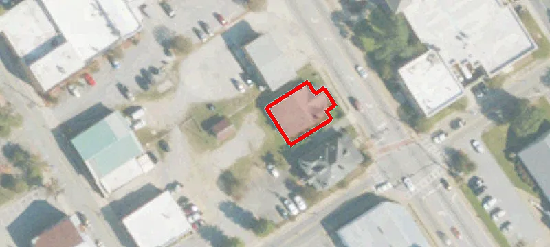 128 Main St