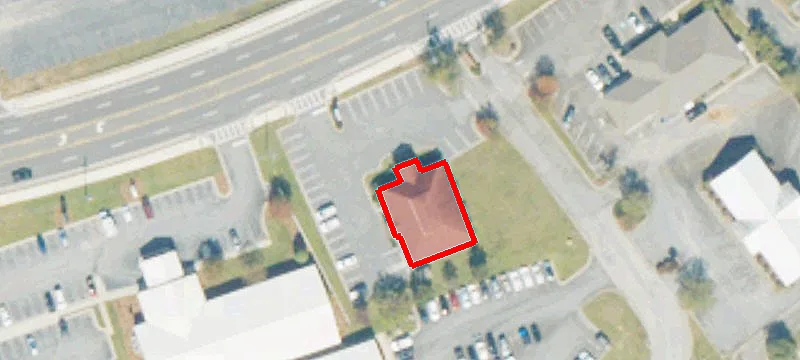 906 Hillcrest Pkwy