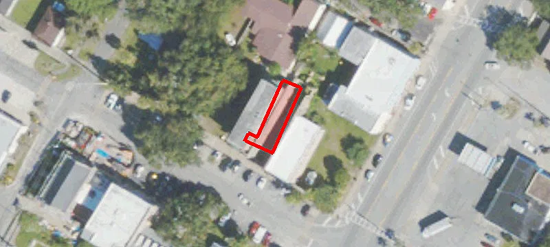 104 Broad St