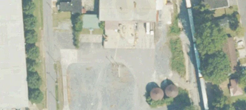 Lamar St